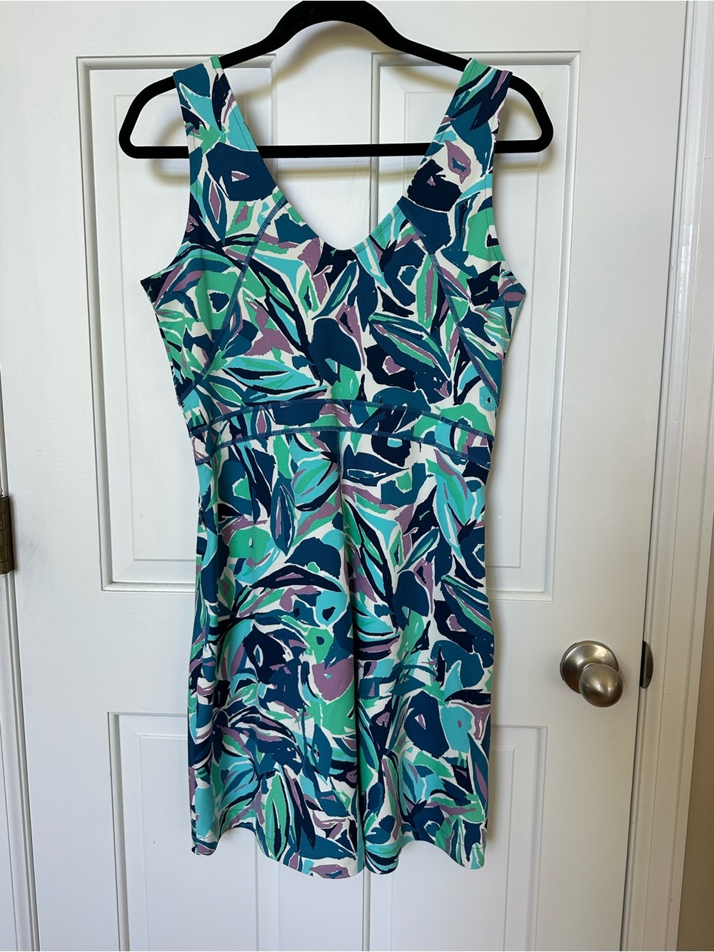 Title Nine Sleeveless V-Neck Floral Print Dress